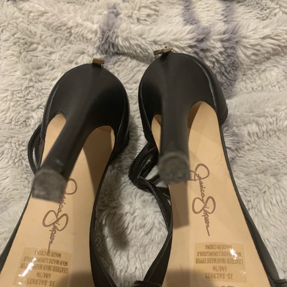 Jessica Simpson platform T Strap heels size 6 - Picture 2 of 7